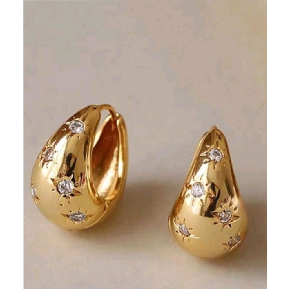 NEW! Anthropologie Celestial Diamond Stars Huggie Hoop Gold Earrings